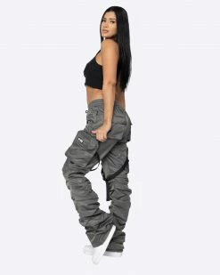 EPTM. BOTTOMS EPTM WOMEN DAVE EAST STRAP STACKED FLARE PANTS - CHARCOAL 9 EPTM. BOTTOMS EPTM WOMEN DAVE EAST STRAP STACKED FLARE PANTS - CHARCOAL
