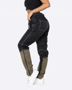 EPTM. EPTM WOMEN METROPOLE TRACK PANTS-BLACK