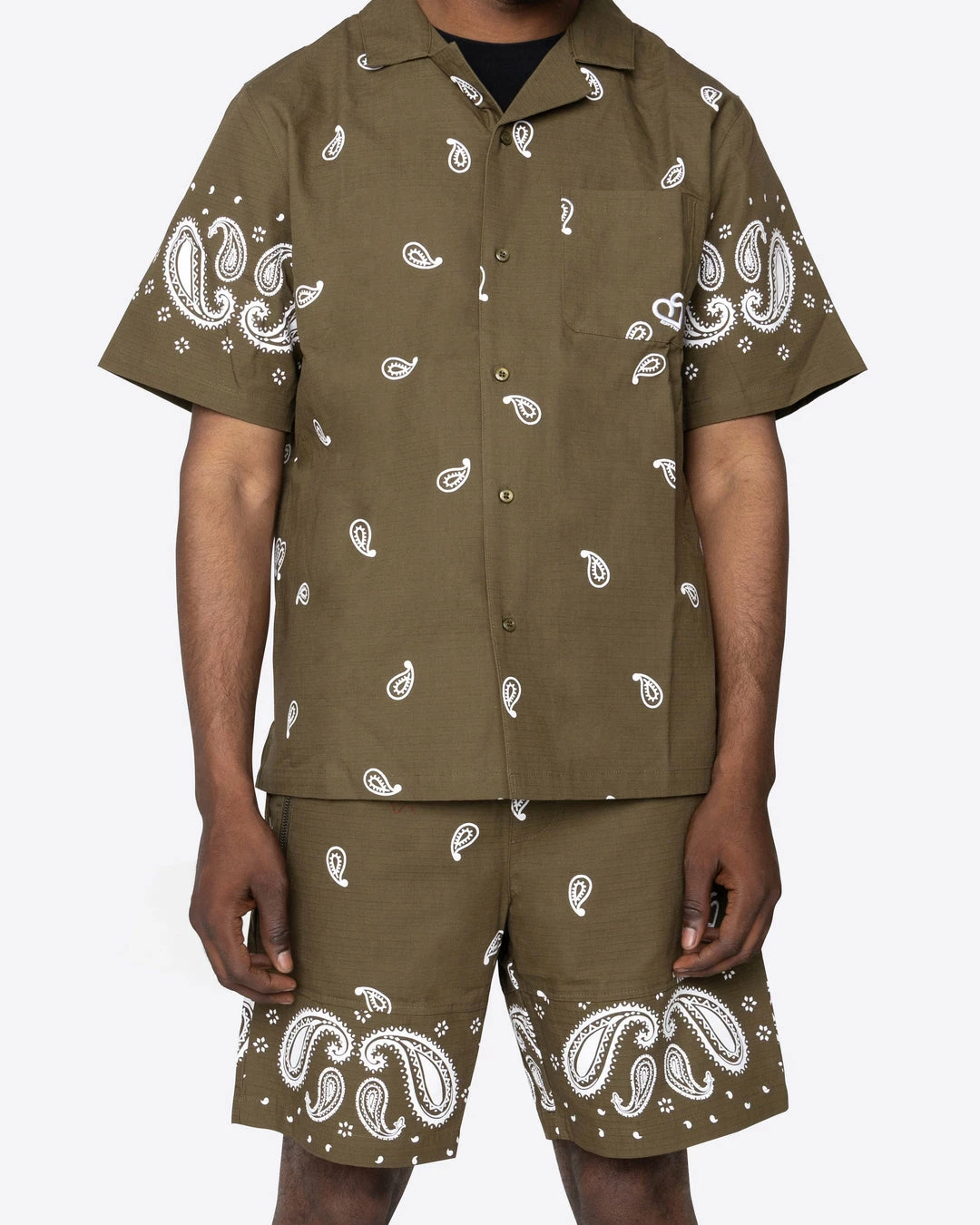 EPTM. EPTM X PASCAL VINTAGE PAISLEY SHIRT-OLIVE 4 EPTM. EPTM X PASCAL VINTAGE PAISLEY SHIRT-OLIVE