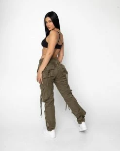 EPTM. BOTTOMS EPTM WOMEN JOOMUNI CARGO PANTS-OLIVE