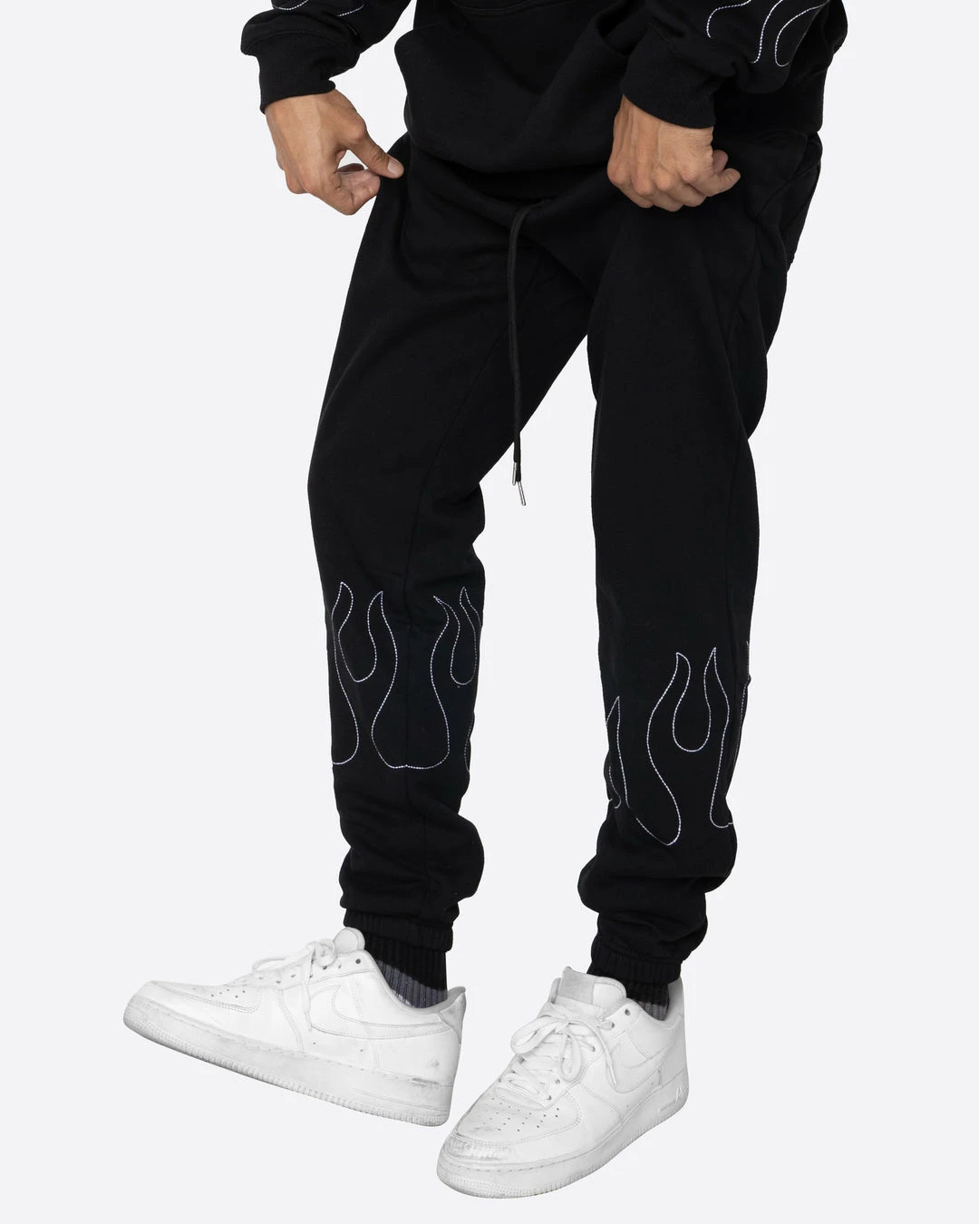 EPTM. EPTM HAND STITCHED FLAME SWEATPANTS-BLACK/WHITE SWEATS 3 EPTM. EPTM HAND STITCHED FLAME SWEATPANTS-BLACK/WHITE SWEATS