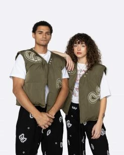 EPTM. EPTM PUFFER VEST (REVERSIBLE )OLIVE VESTS 6 EPTM. EPTM PUFFER VEST (REVERSIBLE )OLIVE VESTS