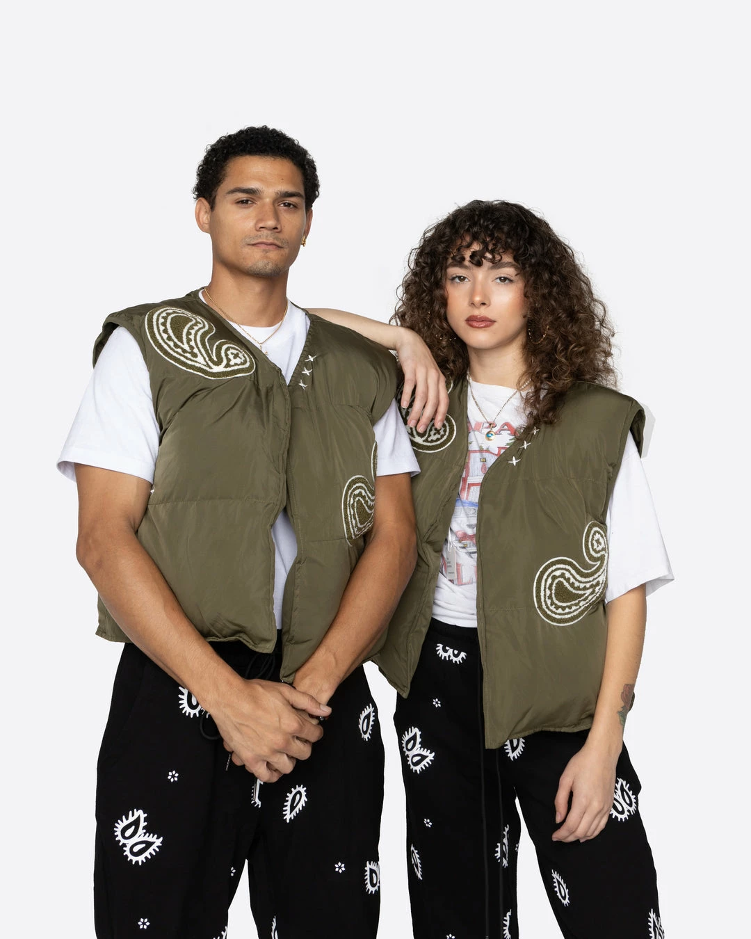 EPTM. EPTM PUFFER VEST (REVERSIBLE )OLIVE VESTS 3 EPTM. EPTM PUFFER VEST (REVERSIBLE )OLIVE VESTS