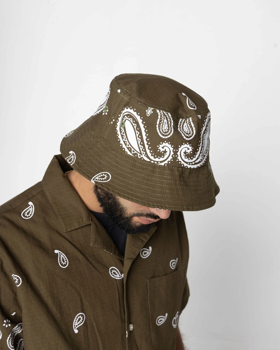 EPTM. NEW ARRIVALS EPTM X PASCAL VINTAGE PAISLEY BUCKET HAT-OLIVE 3 EPTM. NEW ARRIVALS EPTM X PASCAL VINTAGE PAISLEY BUCKET HAT-OLIVE